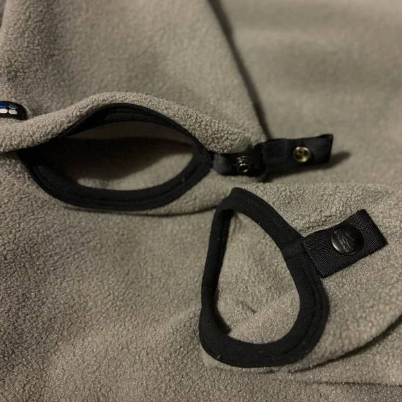 Nike ACG Men's Beige Performance Jacket - Picture 8 of 10